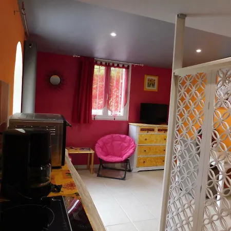 Les Pins Apartment